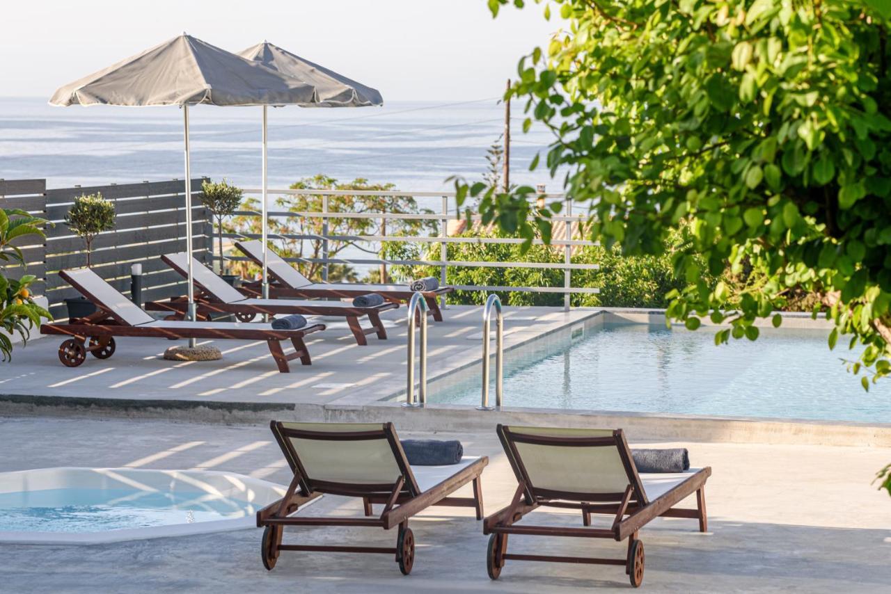 Queen'S Gem Luxury Villa - Heated Jacuzzi & Pool Hersonissos  Bagian luar foto