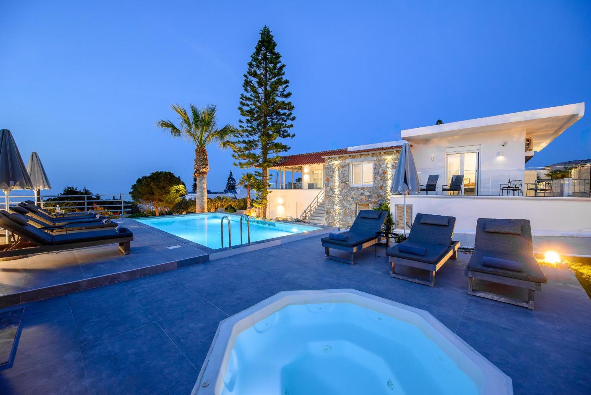 Queen'S Gem Luxury Villa - Heated Jacuzzi & Pool Hersonissos  Bagian luar foto