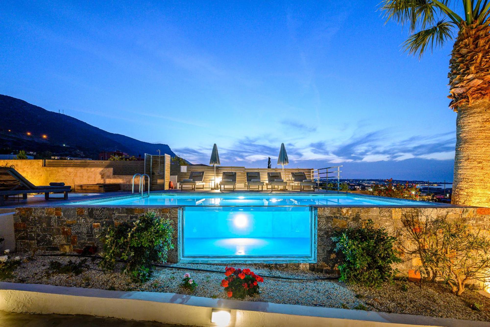 Queen'S Gem Luxury Villa - Heated Jacuzzi & Pool Hersonissos  Bagian luar foto