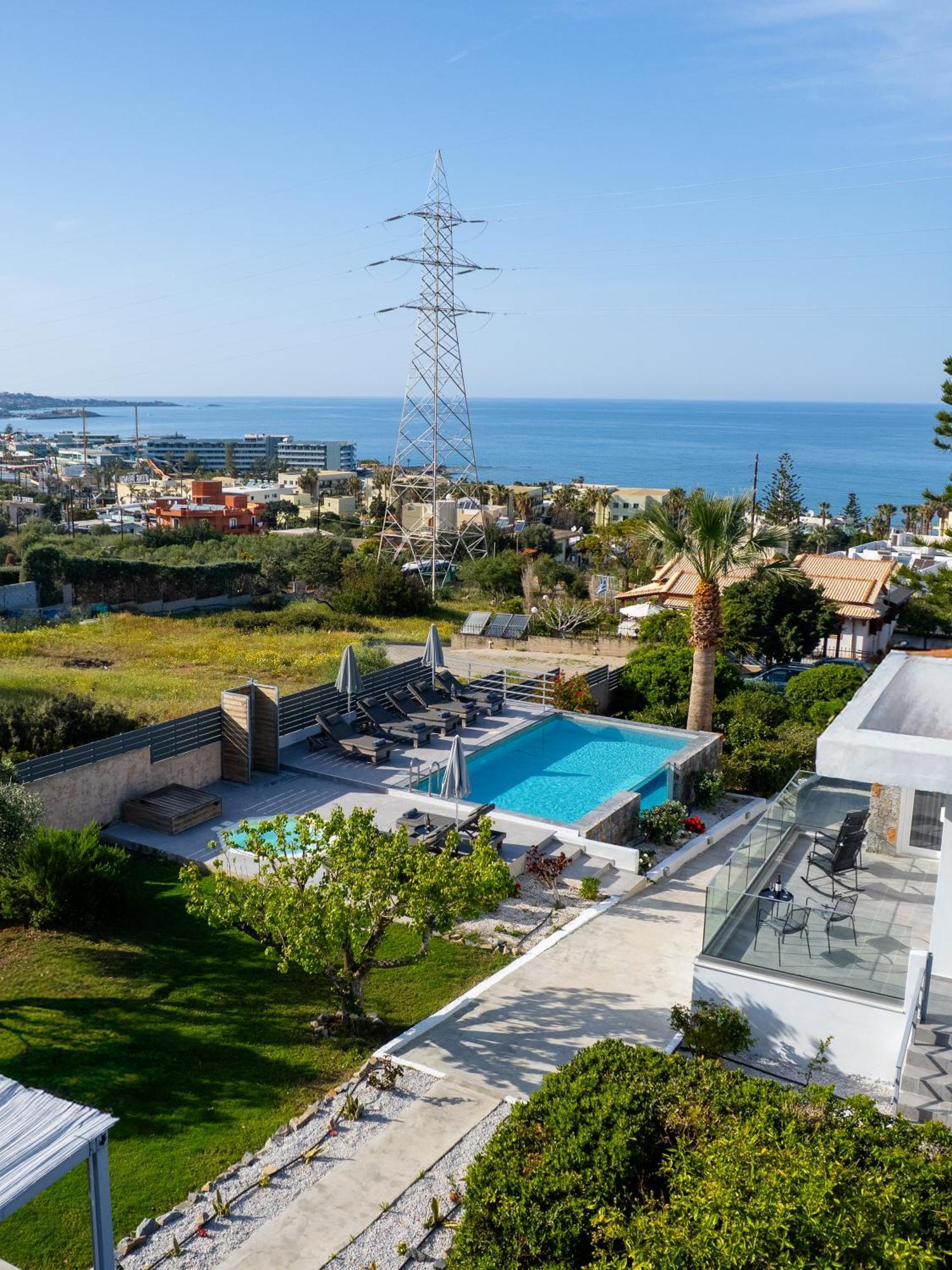 Queen'S Gem Luxury Villa - Heated Jacuzzi & Pool Hersonissos  Bagian luar foto