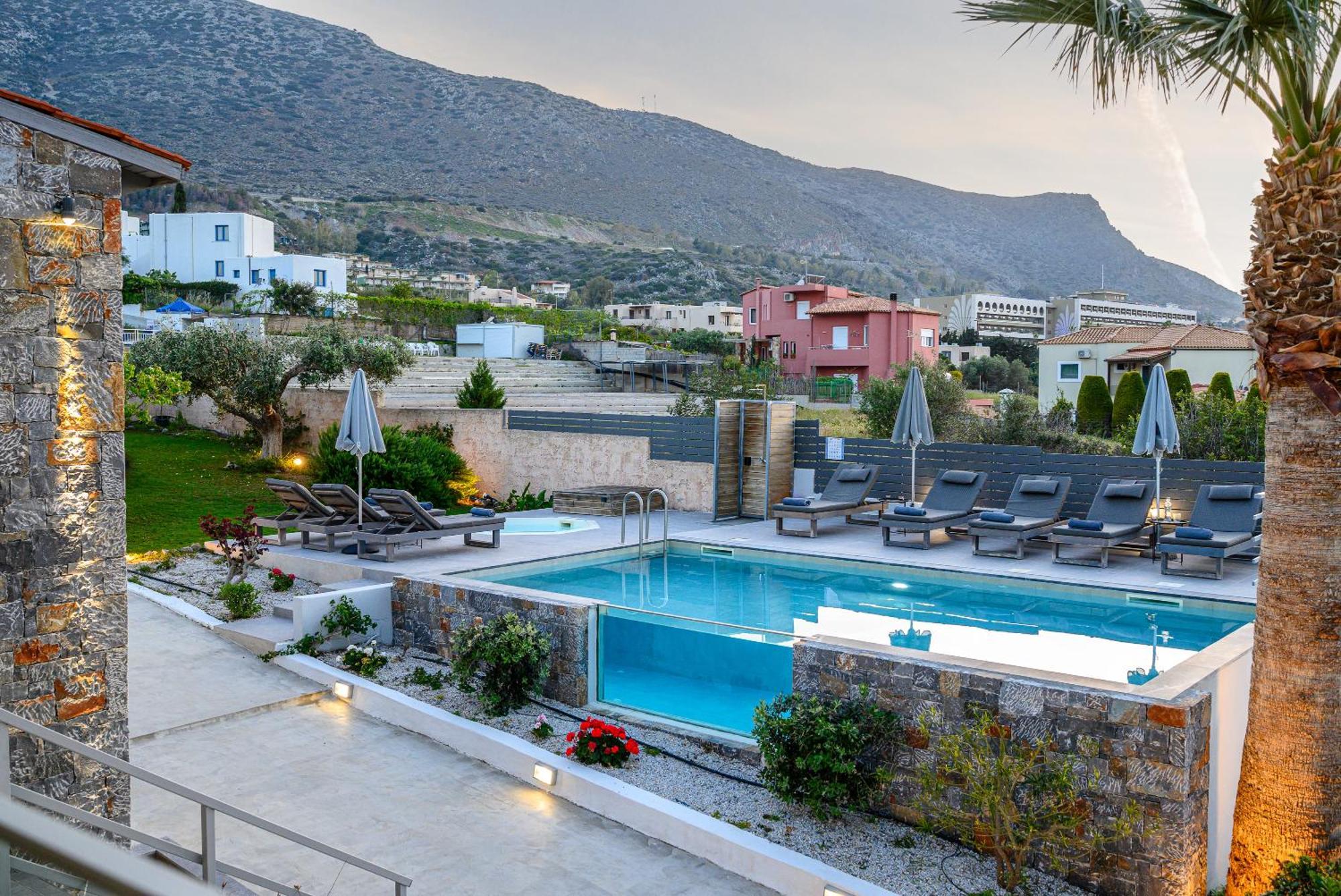 Queen'S Gem Luxury Villa - Heated Jacuzzi & Pool Hersonissos  Bagian luar foto